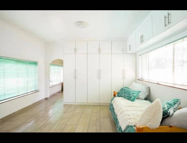 4 BEDROOM FREEHOLD FOR SALE IN SARNIA